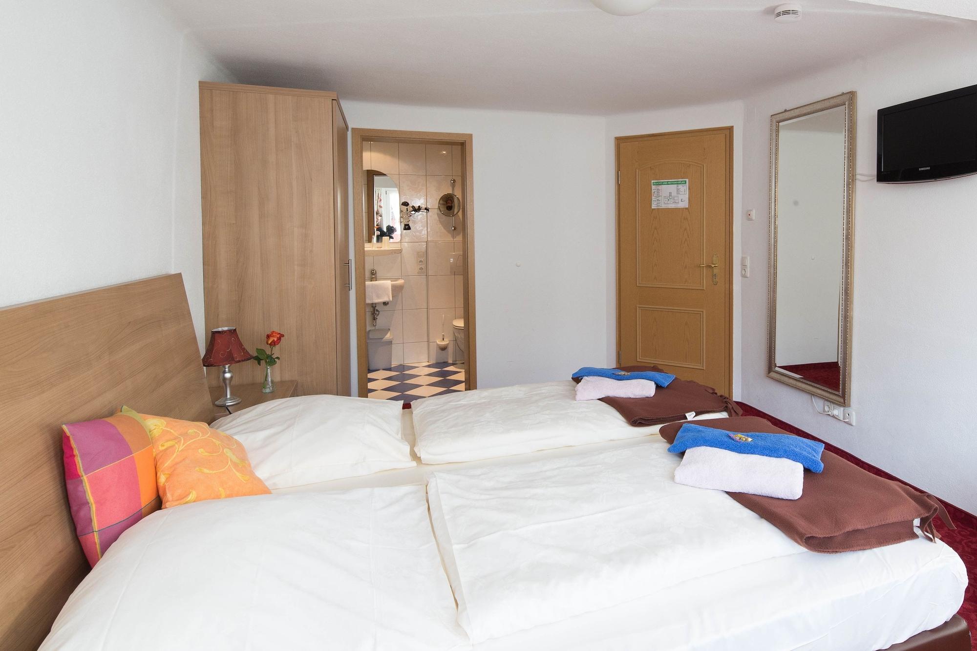 Boutiquehotel Goldene Rose - Self-Check-In Ротенбург-на-Таубері Екстер'єр фото