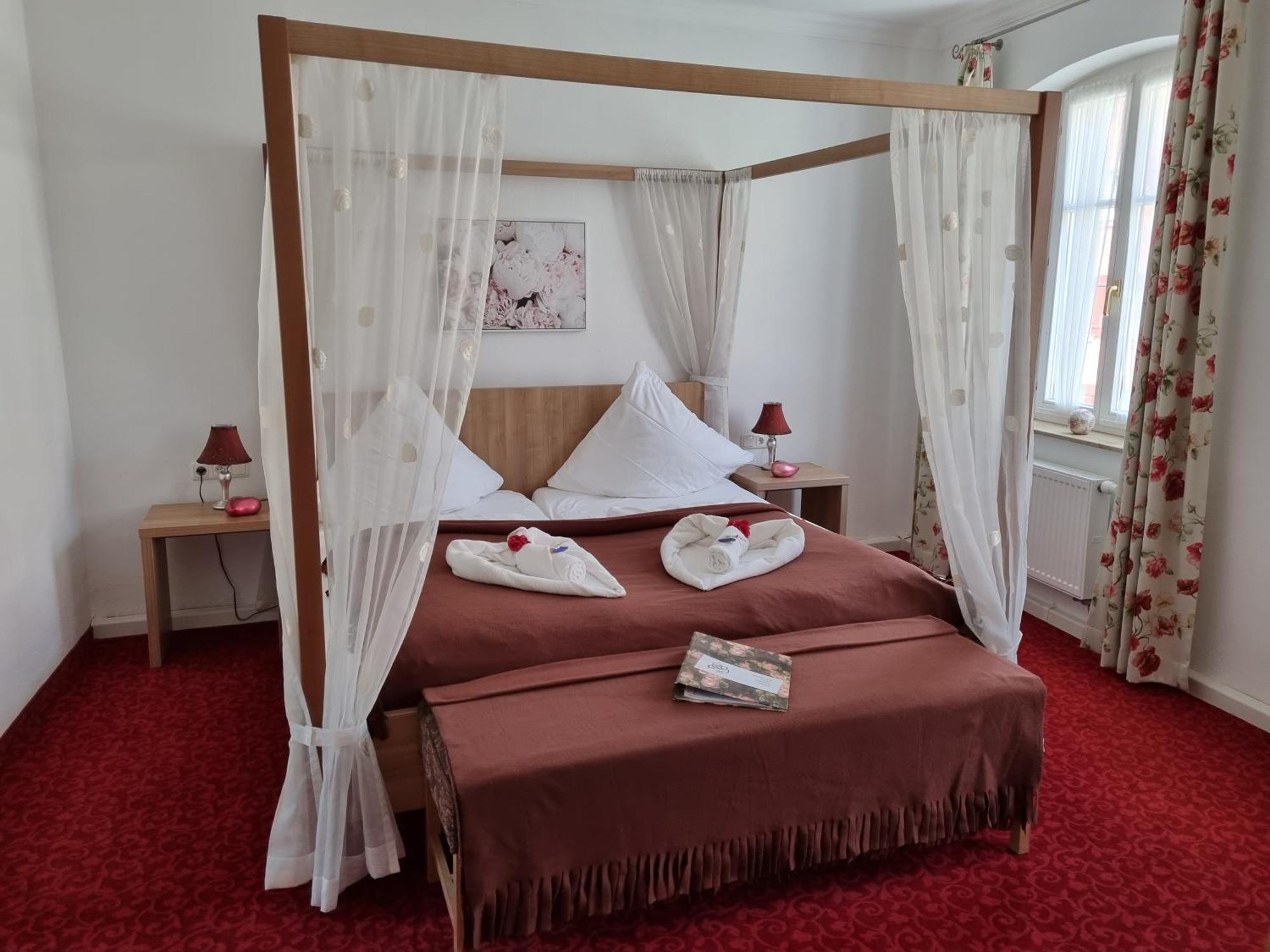 Boutiquehotel Goldene Rose - Self-Check-In Ротенбург-на-Таубері Екстер'єр фото