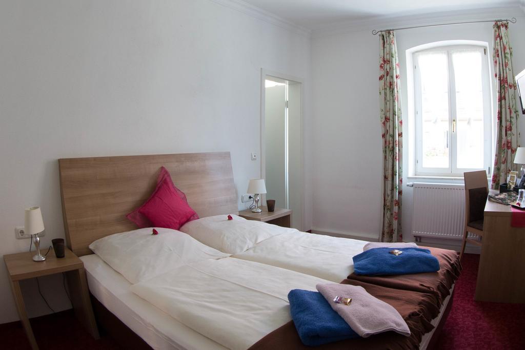 Boutiquehotel Goldene Rose - Self-Check-In Ротенбург-на-Таубері Екстер'єр фото